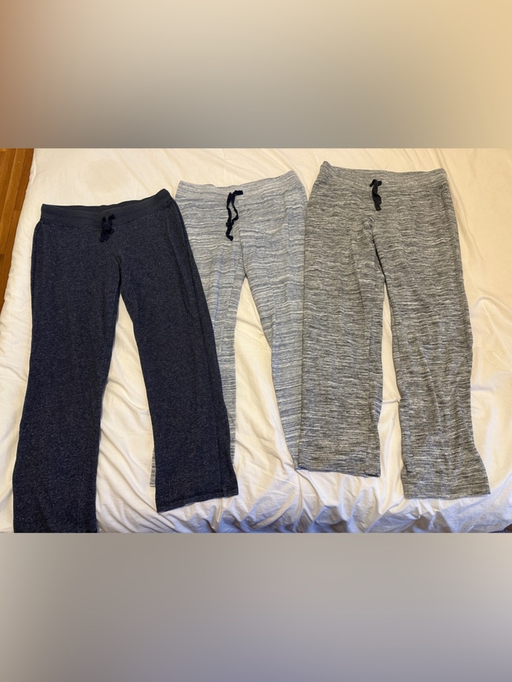 Set of 3 Hanes Women's Comfort Sweatpants Size M, Navy Blue, Light Blue, Grey